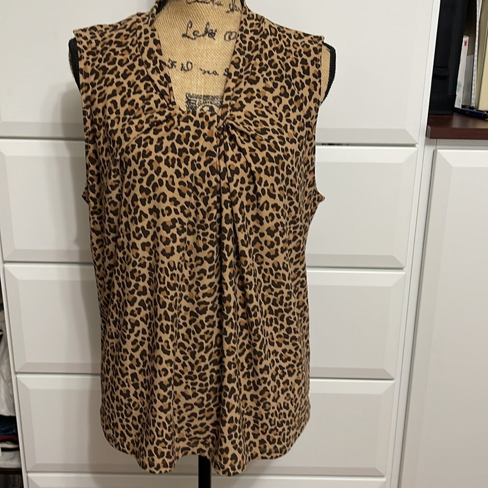 Talbots Leopard Shell XL - faux knot at v-neck